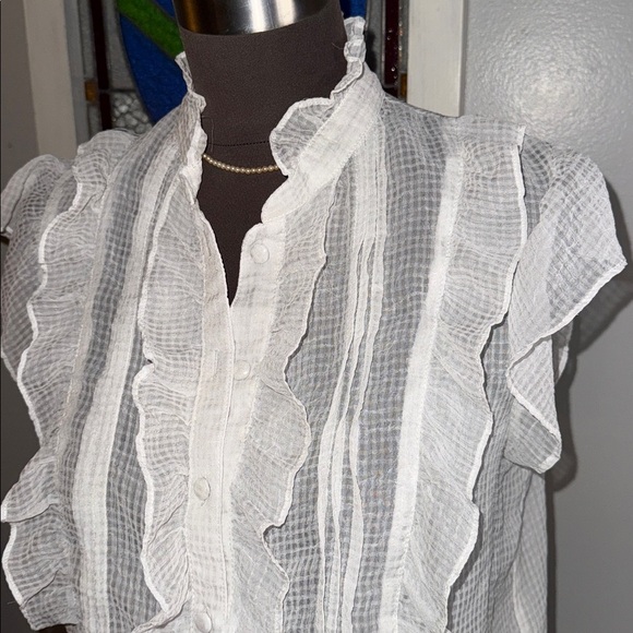 XXI Forever 21 Vintage Smocked Waist Flutter Sleeve Blouse SZ Small - Picture 2 of 6